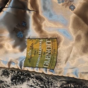 Regina Glenara, shall one size